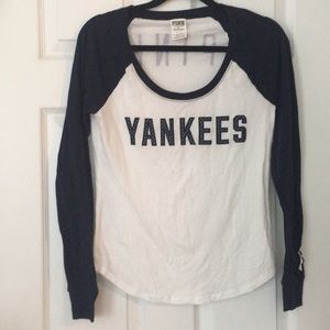 Victoria’s Secret PINK MLB NY Yankees Tee Size S